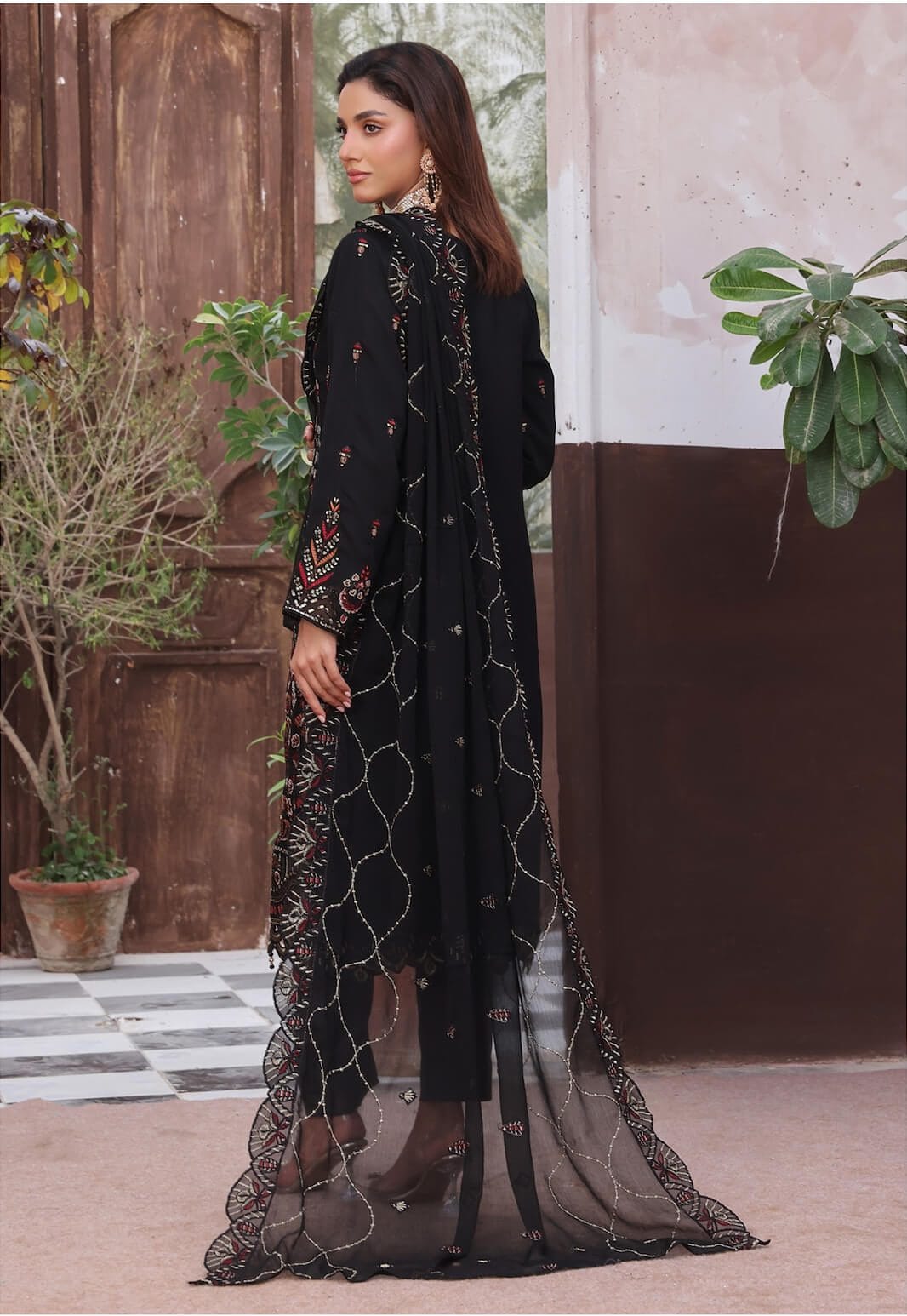 Midnight Elegance Embroidered Three Piece 2