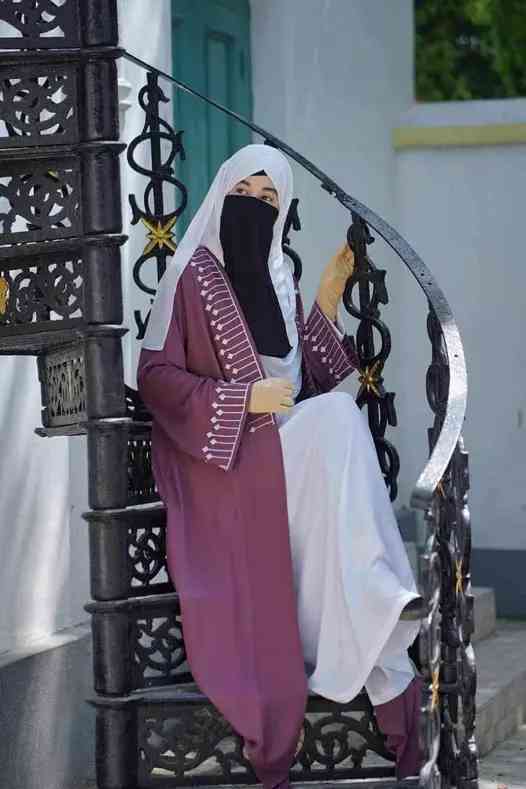 Tasfiya Borkha (Koti Adjust) – Elegant Modest Wear 1