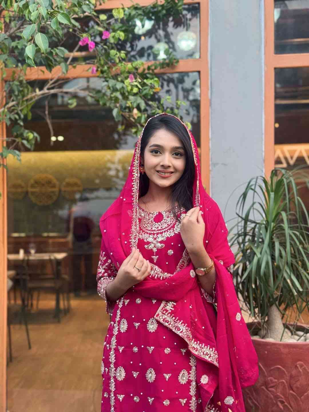 Premium Quality Embroidered Deep Magenta Salwar Kameez Suit with Dupatta - এক্সক্লুসিভ কারুকাজ করা সালোয়ার কামিজ সেট 3