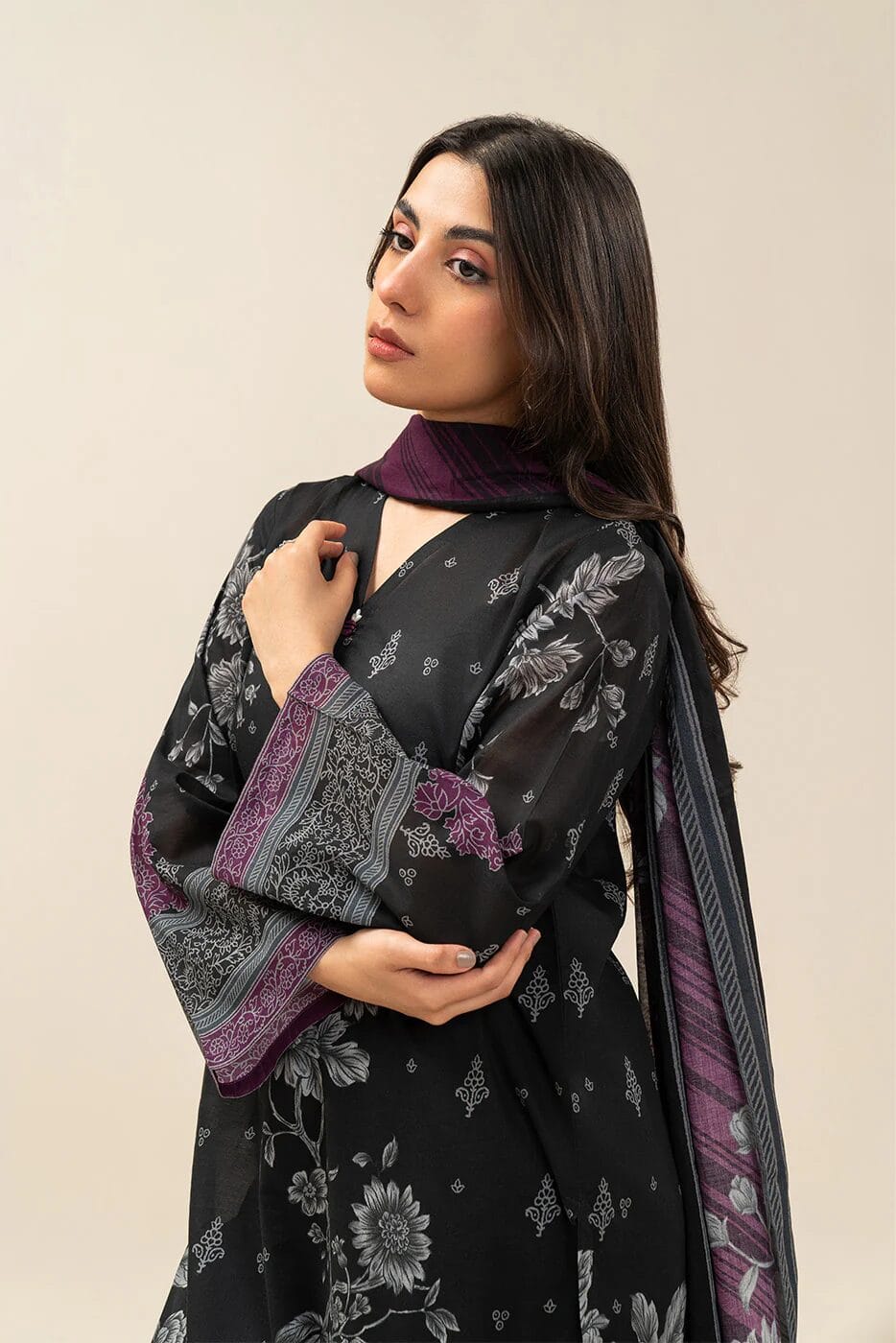 Pakistani Beechtree Lawn Unstitched Three Piece - Black x Plum