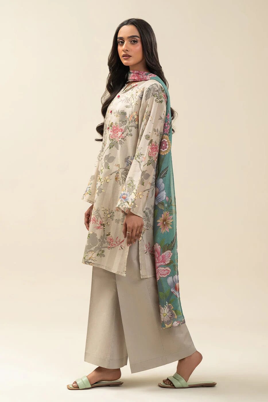 Pakistani Beechtree Lawn Unstitched Three Piece - Beige 4