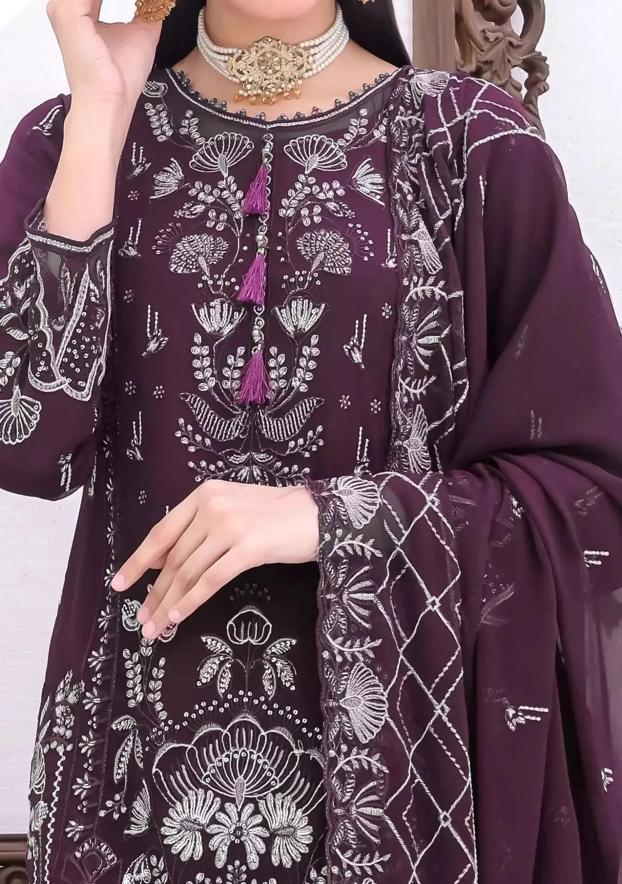 Pakistani Bin Hameed Horain Embroidered Unstitched Chiffon Three Piece - Matterhorn 2