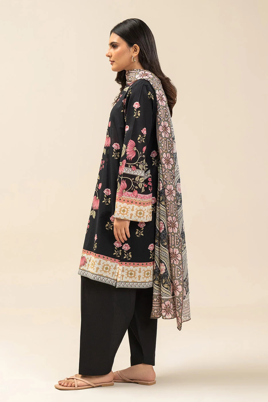 Pakistani Beechtree Unstitched Lawn Three Piece - Garden Black 2