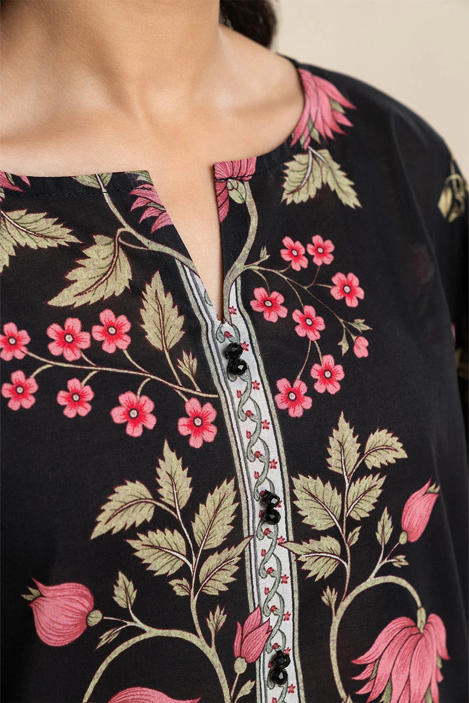Pakistani Beechtree Unstitched Lawn Three Piece - Garden Black 3