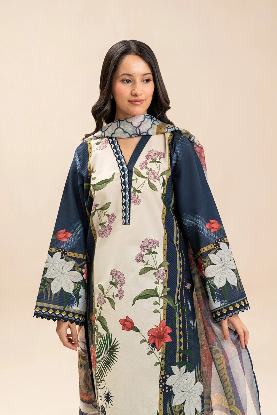Pakistani Beechtree Unstitched Lawn Three Piece - Ornat Botanica 1