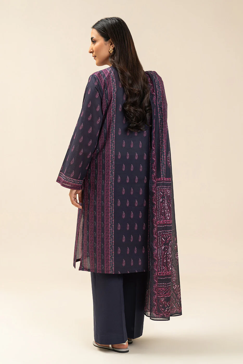 Pakistani Beechtree Lawn Unstitched Three Piece- Violet x Black 6